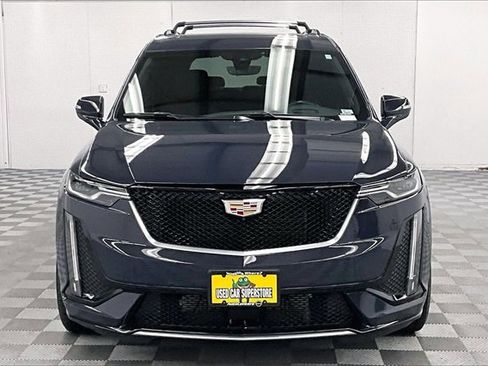 Used 2024 Cadillac XT6 Sport w/ Technology Package image 3