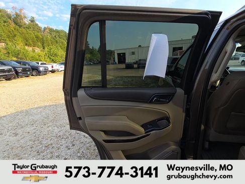 Certified 2016 GMC Yukon SLT w/ HD Trailering Package AWD/4WD image 12