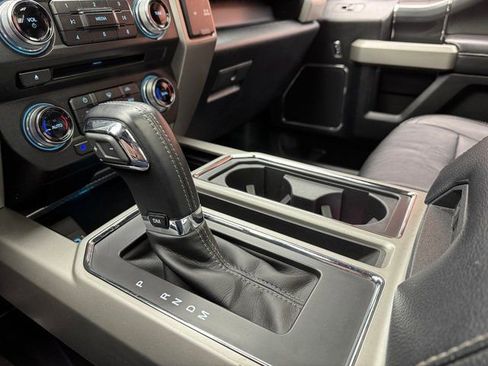 Used 2018 Ford F150 Lariat image 19