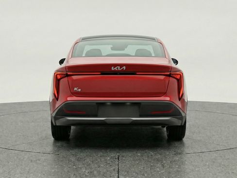 Used 2025 Kia K4 LXS image 7