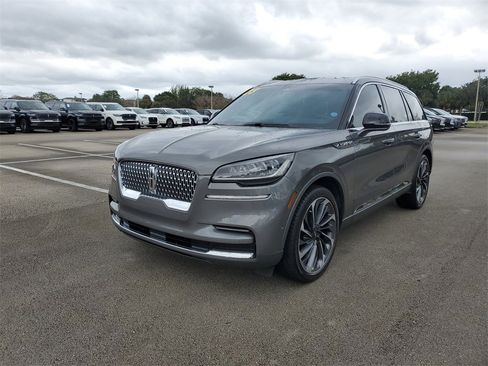 Certified 2023 Lincoln Aviator Reserve w/ Equipment Group 201A image 2