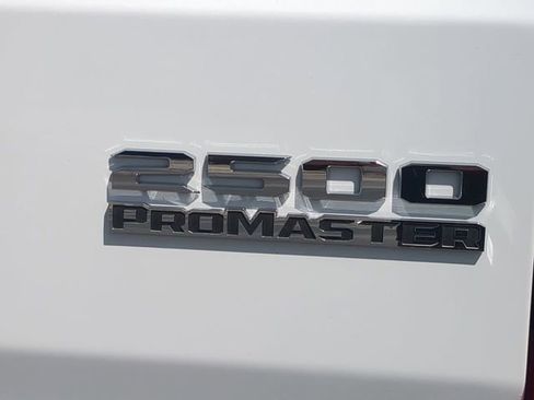 Used 2023 RAM ProMaster 2500 FWD image 13