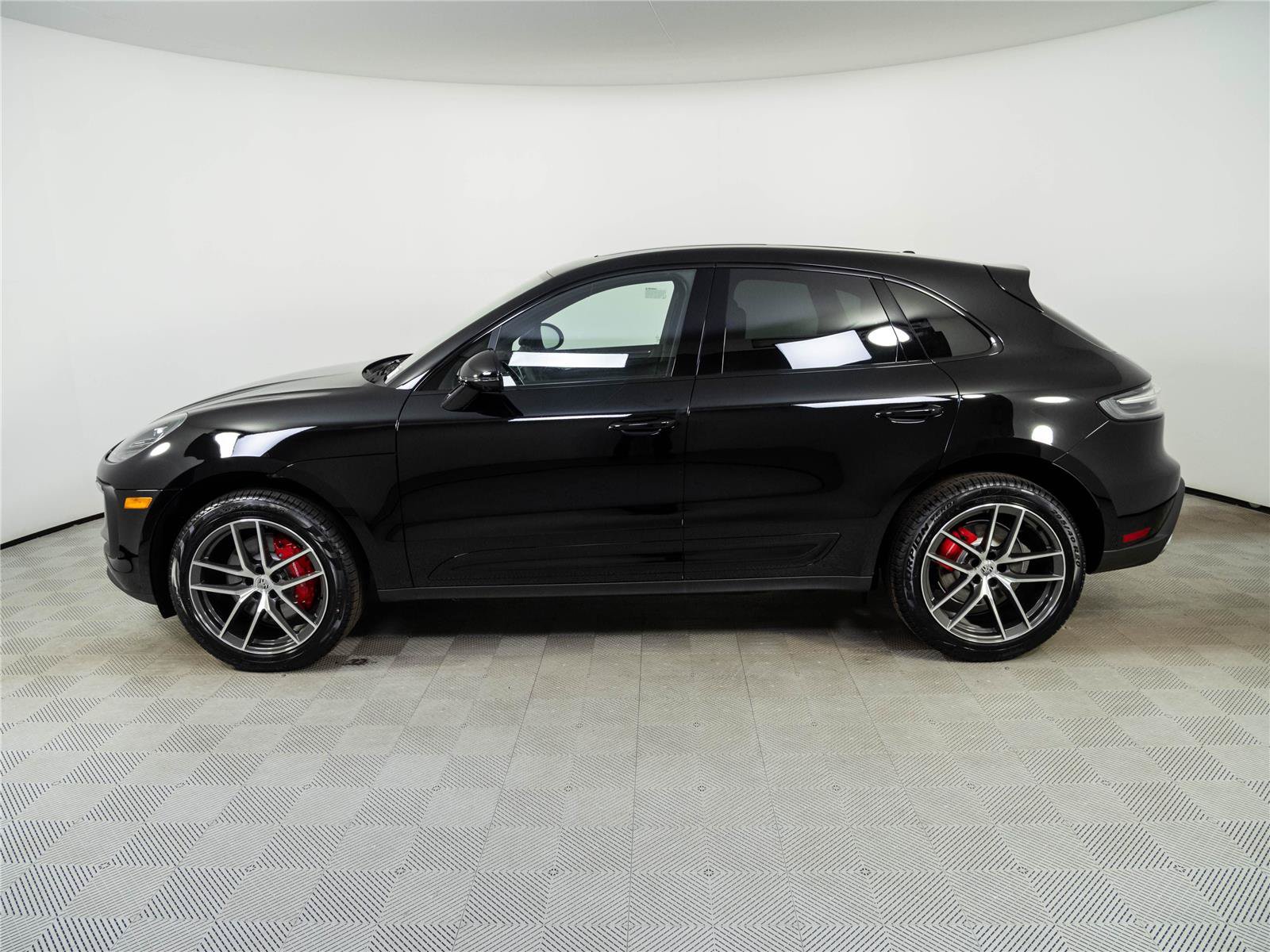 New 2026 Porsche Macan S AWD/4WD image 2