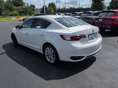 Used 2018 Acura ILX FWD image 3