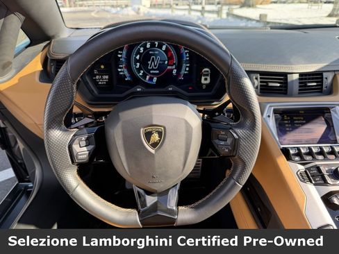 Used 2018 Lamborghini Aventador S image 31