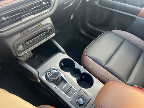 New 2025 Ford Bronco Sport Outer Banks w/ Outer Banks Tech Package+ image 24