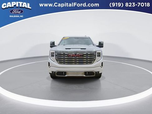 Used 2024 GMC Sierra 1500 Denali w/ Denali Reserve Package AWD/4WD image 3