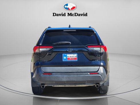 Used 2021 Toyota RAV4 LE w/ Carpet Mat Package (TMS) FWD image 5