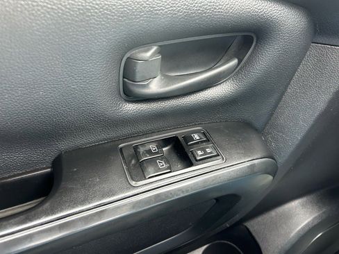 Used 2019 Nissan Titan S image 17