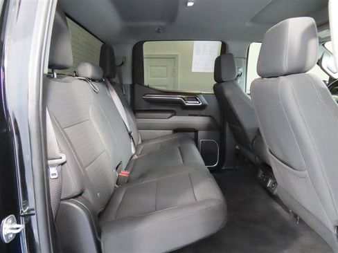 Used 2023 Chevrolet Silverado 1500 LT AWD/4WD image 32