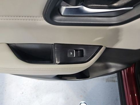 Used 2023 Nissan Rogue SL AWD/4WD image 21
