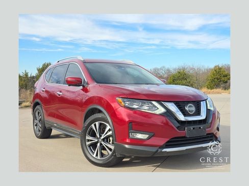 Used 2018 Nissan Rogue SL w/ Premium Package image 1