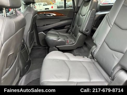 Used 2018 Cadillac Escalade Premium Luxury image 41