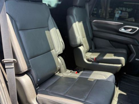 Used 2021 Chevrolet Tahoe Z71 w/ Z71 Signature Package AWD/4WD image 15