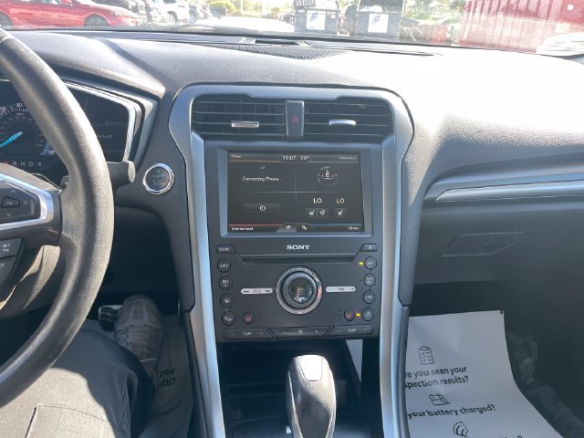 Used 2016 Ford Fusion Titanium FWD image 12