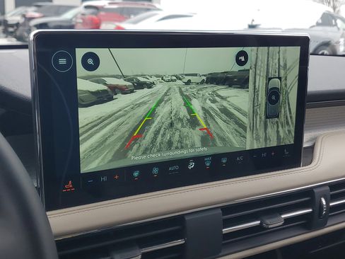 New 2026 Lincoln Corsair Premiere image 20