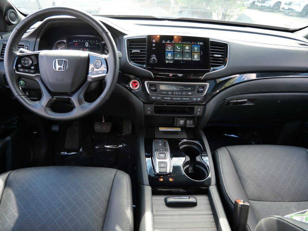Used 2023 Honda Passport Elite image 13