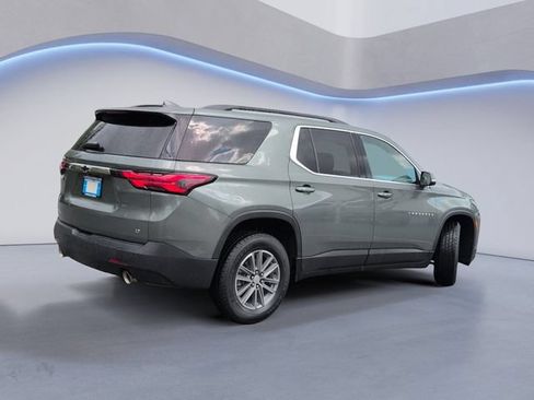 Used 2022 Chevrolet Traverse LT FWD image 4