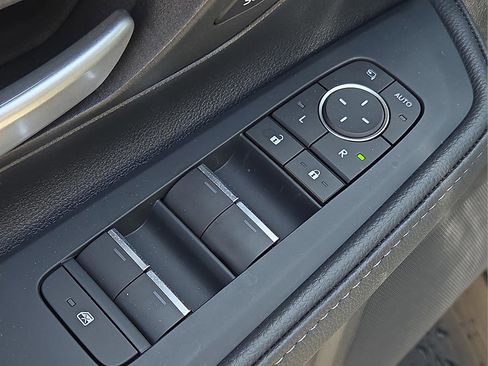 New 2026 Toyota Grand Highlander FWD image 18