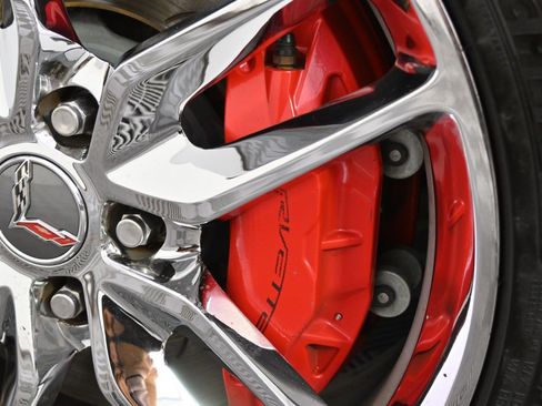 Used 2014 Chevrolet Corvette Z51 w/ 3LT Preferred Equipment Group image 22