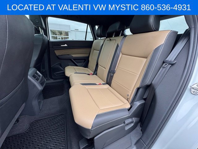 Certified 2023 Volkswagen Atlas Cross Sport SE w/ Panoramic Sunroof Package AWD/4WD image 11