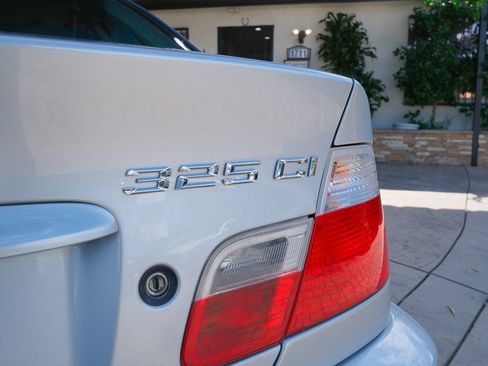 Used 2002 BMW 325Ci Coupe RWD image 46