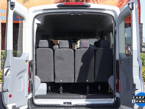 Used 2018 Ford Transit 350 XL image 8