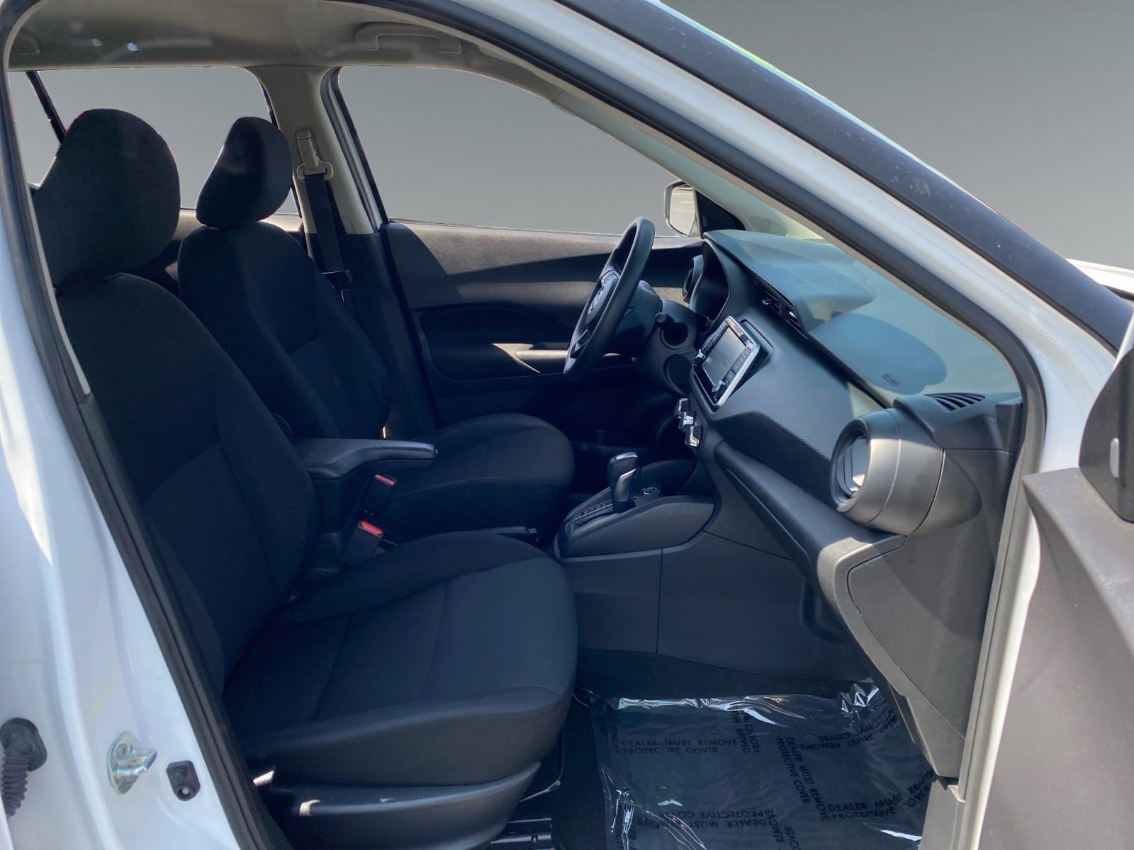 Used 2023 Nissan Kicks S FWD image 15