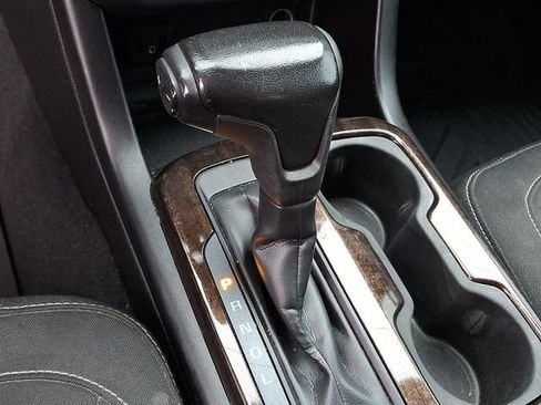 Used 2019 GMC Canyon SLE w/ SLE Convenience Package image 18