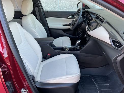 Used 2022 Buick Encore GX Select image 18