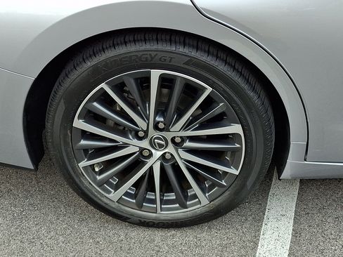 Certified 2023 Lexus ES 350 w/ Premium Package FWD image 8