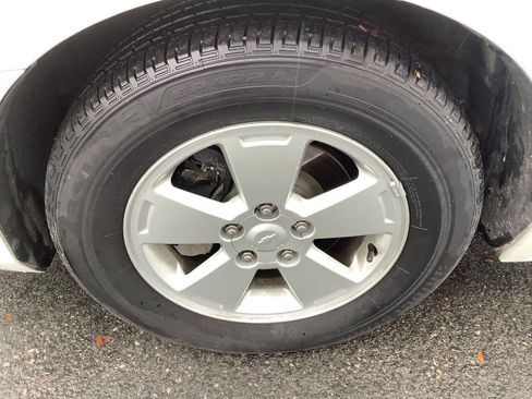 Used 2010 Chevrolet Impala LT image 16