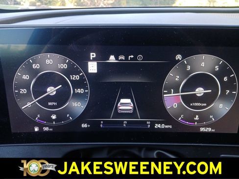 Used 2025 Kia Sportage SX image 18