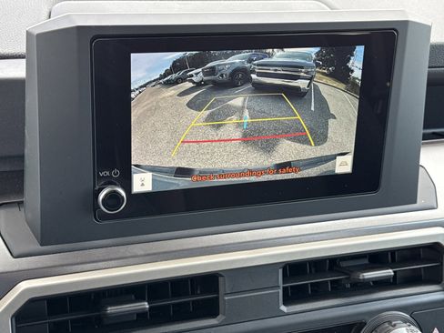 Used 2025 Toyota Tacoma SR5 image 23