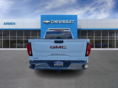 Certified 2025 GMC Sierra 1500 SLT image 6