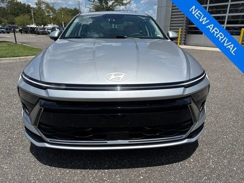 Used 2025 Hyundai Sonata SEL FWD image 16