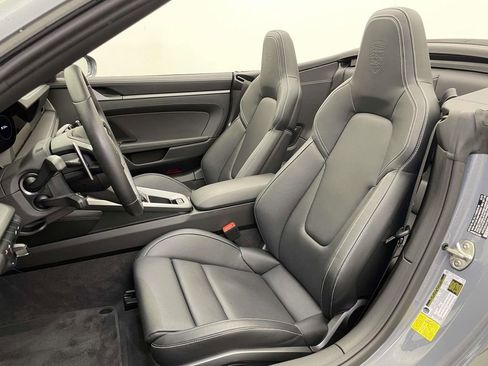 Used 2024 Porsche 911 Carrera S image 5