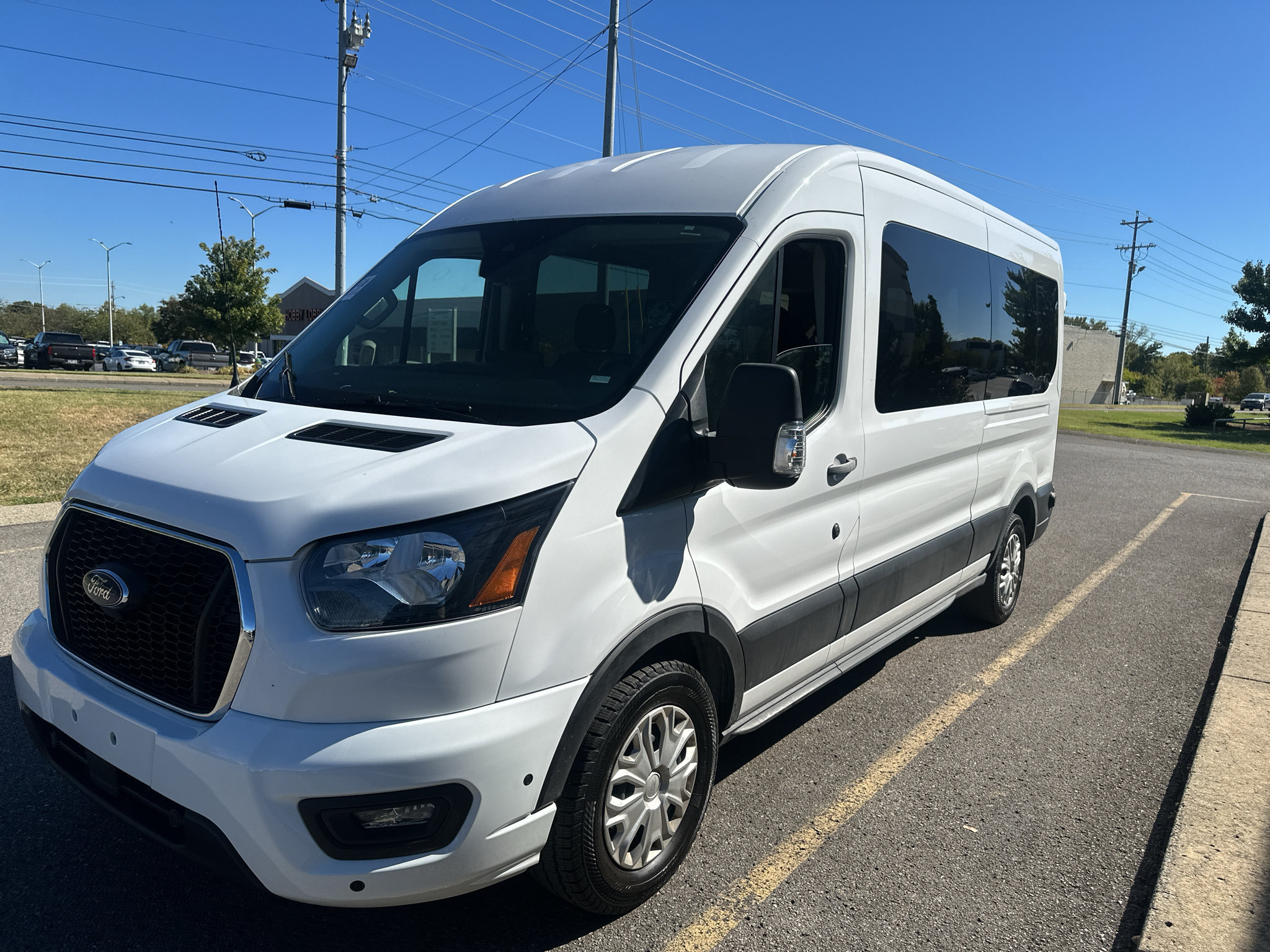 Used 2024 Ford Transit 350 XLT RWD image 8