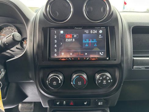 Used 2014 Jeep Patriot Latitude image 14