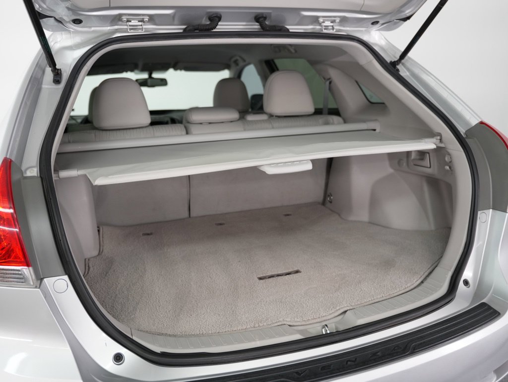 Used 2012 Toyota Venza LE FWD image 30