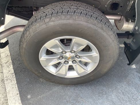 Used 2025 Chevrolet Silverado 1500 LT RWD image 20
