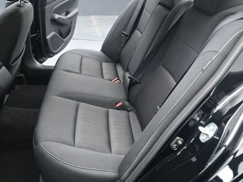 Used 2025 Nissan Altima 2.5 SV FWD image 18