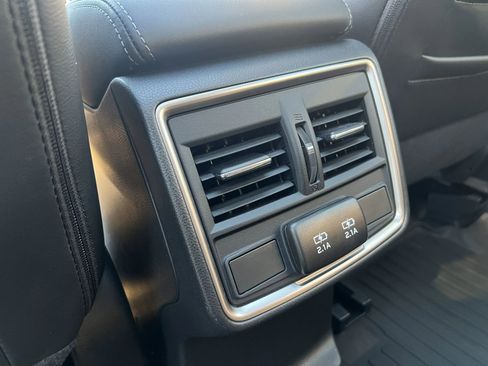 Used 2024 Subaru Forester Limited image 33