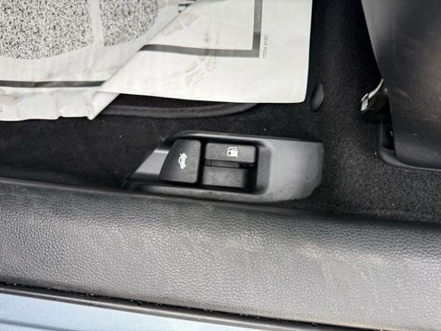 Used 2021 Toyota Corolla LE image 14