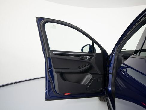 New 2026 Porsche Macan S image 19