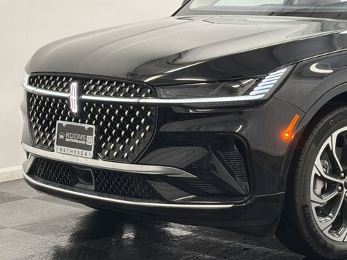 New 2026 Lincoln Nautilus Reserve image 2