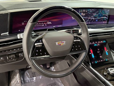 New 2026 Cadillac Escalade ESV Sport w/ Touring Package AWD/4WD image 14