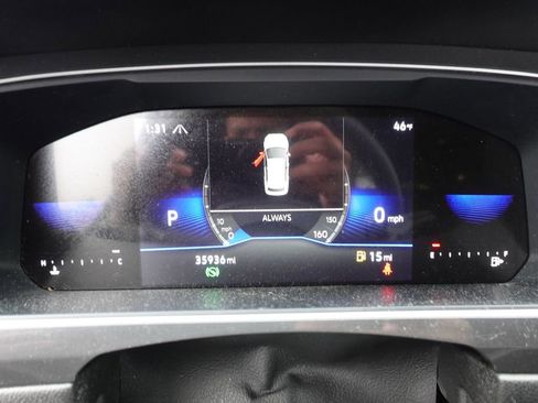 Used 2024 Volkswagen Tiguan S image 16