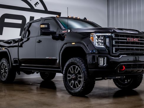 Used 2021 GMC Sierra 2500 AT4 w/ AT4 Premium Plus Package AWD/4WD image 37