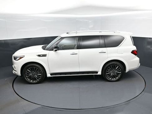 Used 2024 INFINITI QX80 Premium Select w/ Cargo Package image 35